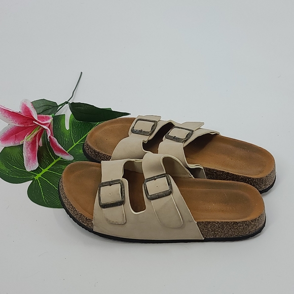 daily shoes Shoes - Daily shoes "Alina" nude buckle sandals. Size 8